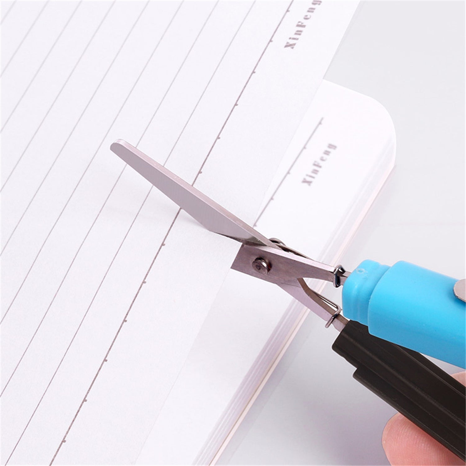 02_13c6a9ce-80e1-4422-8756-7624186b85c4.jpg Pen Scissor Used To Be A Normal Scissor With An Attractive Pen Shaped Design. - Image 1