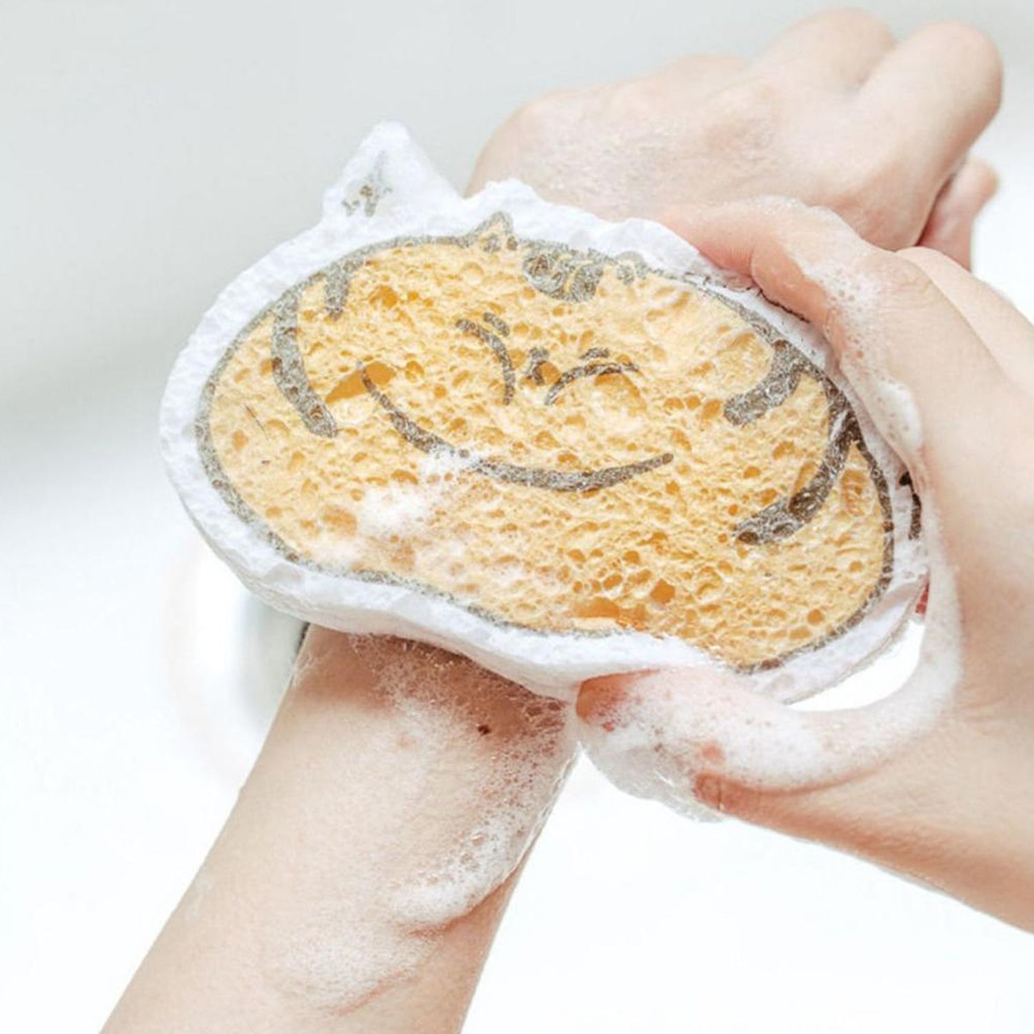 02_20593cc7-ac5d-4eca-adcd-14b3617c302b.jpg Compressed Wood Pulp Sponge - Image 1