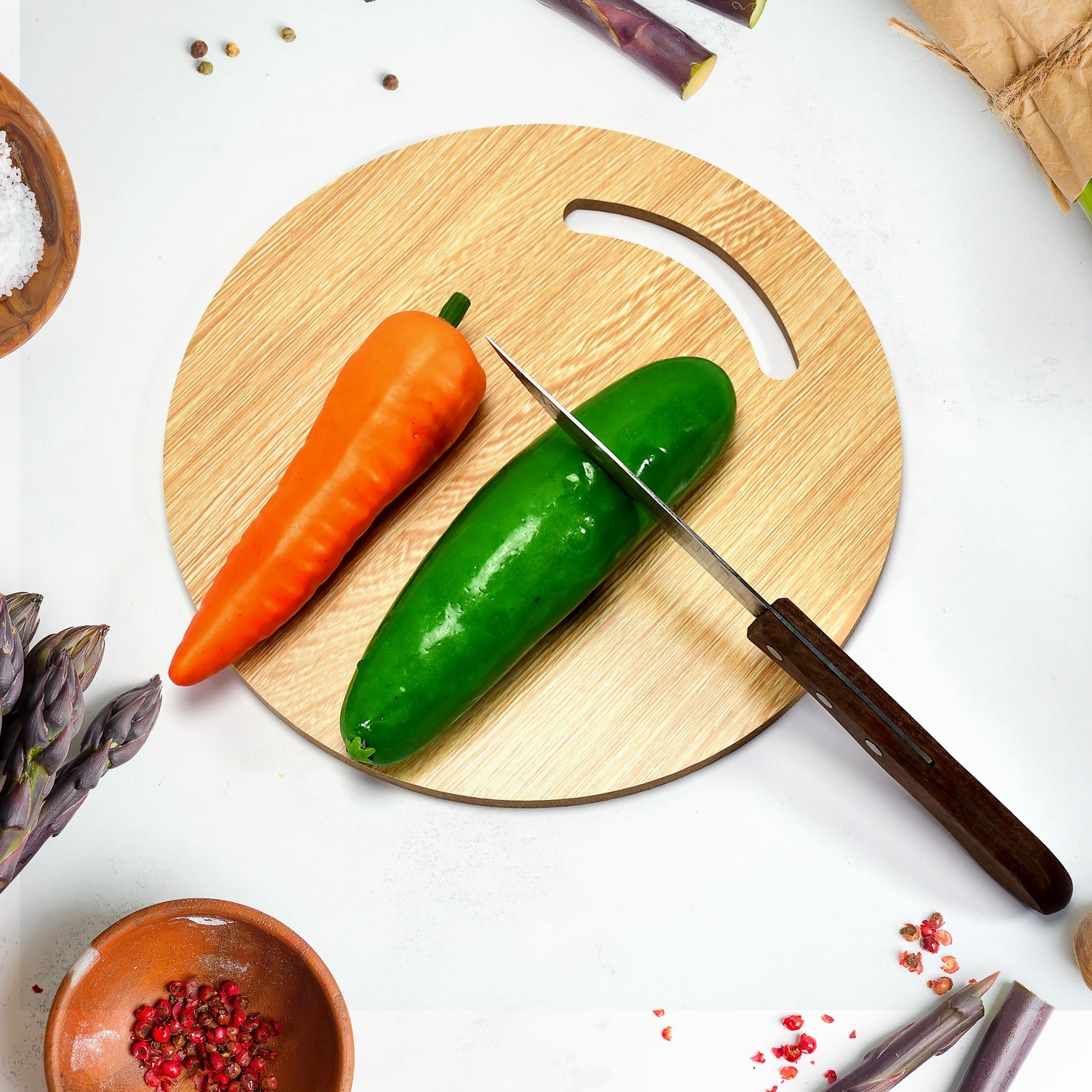 02_8e70dd93-f6ea-4f58-b9cc-28881f199078.jpg Wooden Round Chopping Board For Chopping Fruit & Vegetable - Image 1