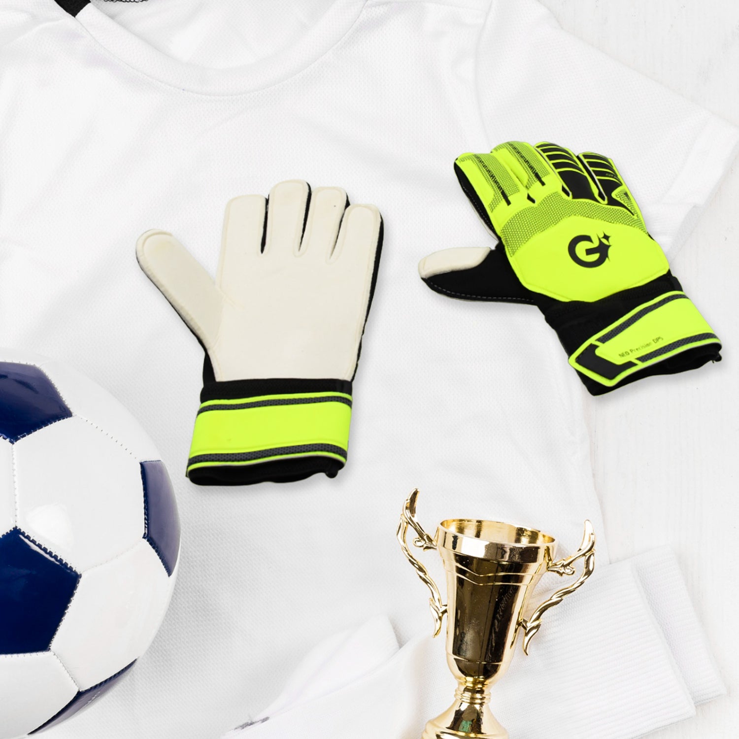 02_d1539d55-bd1d-4b28-94d7-05c1ebededaf.jpg Kids Sports Goalkeeper Gloves with Finger Protection (1 Pair) - Image 1