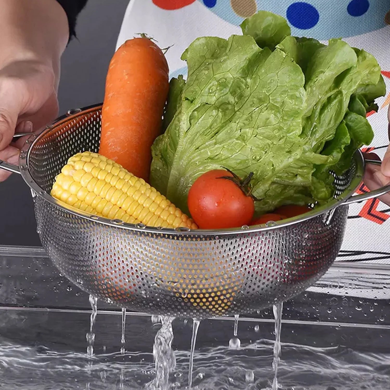 03_09d91489-806e-4858-9e82-9cc44677f3c6.jpg Stainless Steel Colander with Handle, Large Strainer Basket for Kitchen (25.5 cm) - Image 1