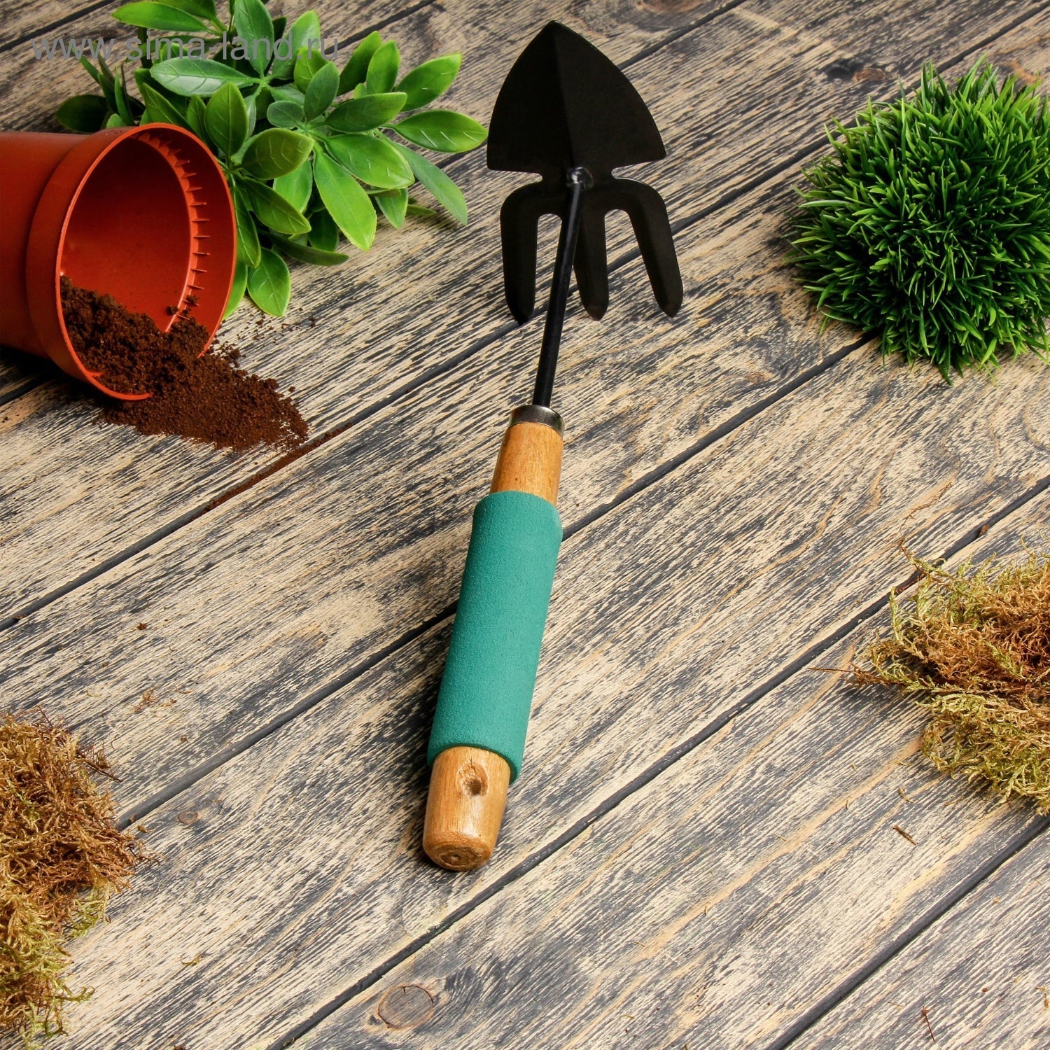 04_ec5eb931-6766-4c0f-8569-a373f588c66c.jpg 2 IN 1 DOUBLE HAND HOE GARDENING TOOL WITH WOODEN HANDLE - Image 1