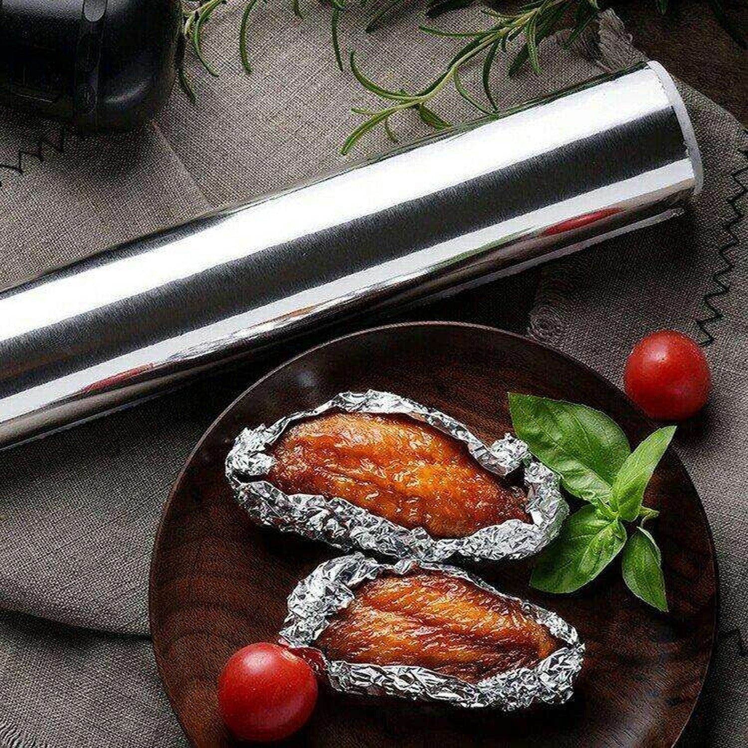 05_4ff96350-533d-453a-9dbc-6db8902e9181.jpg Heavy Duty Non-Stick Aluminum Foil Roll for Baking & Grilling (5m x 300mm) - Image 1