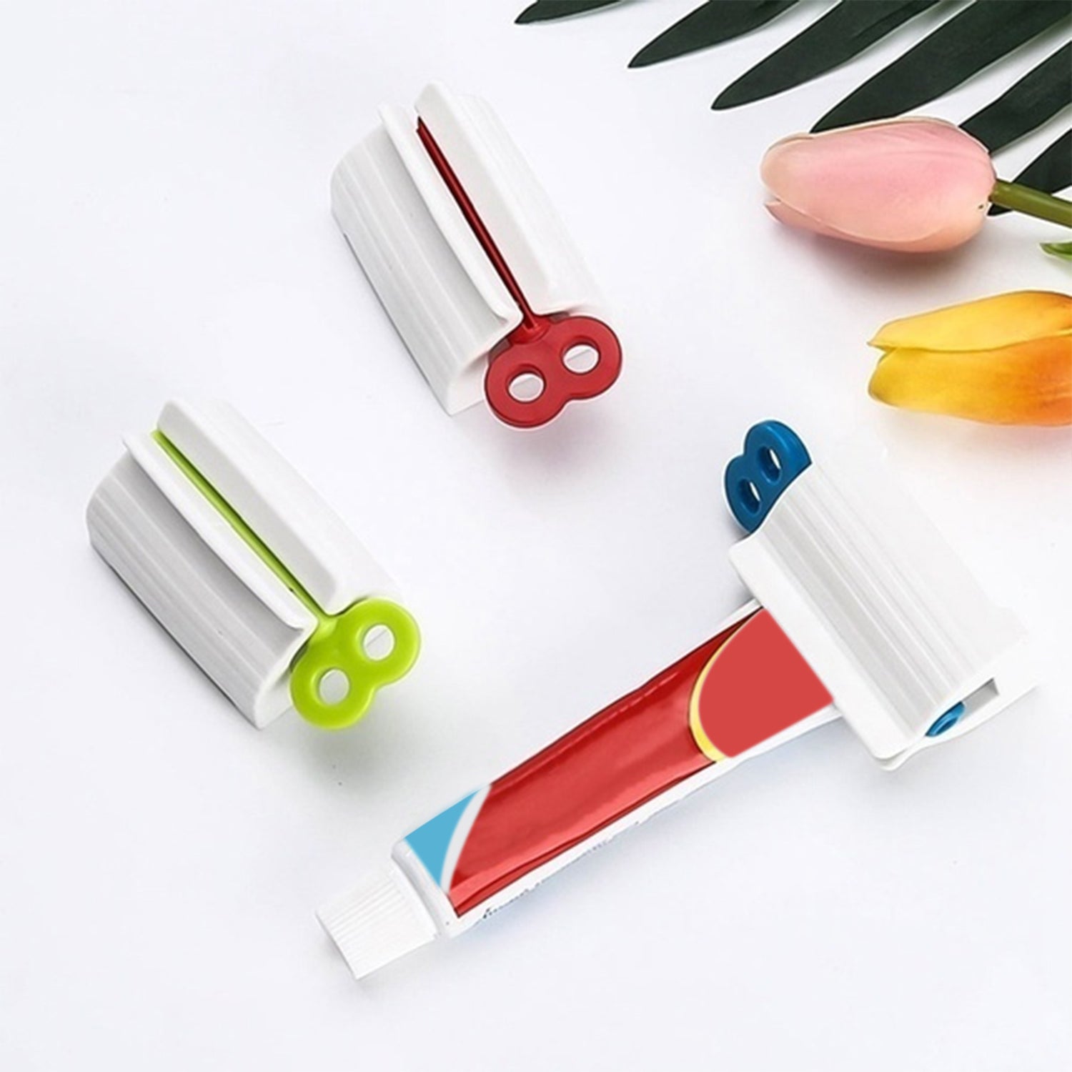 05_c0bd5d90-d4b8-4a52-b898-856b05c99d01.jpg Rolling Tube Toothpaste Squeezer Toothpaste Seat Holder Stand - Image 1