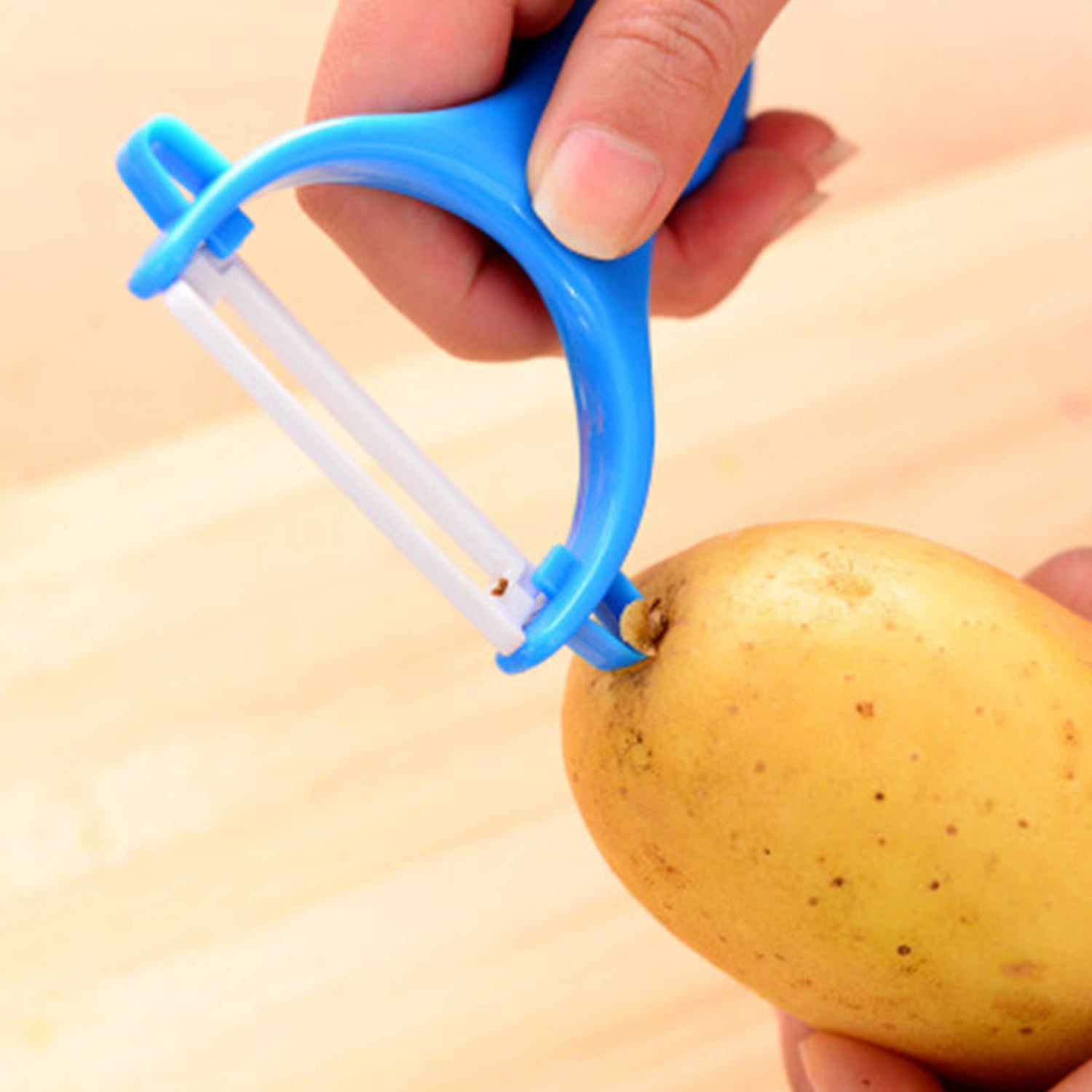 07_1277ec71-ef0e-4c2e-a0f3-0fb394b89ace.jpg Vegetable and Fruit Peeler For kitchen Use - Image 1