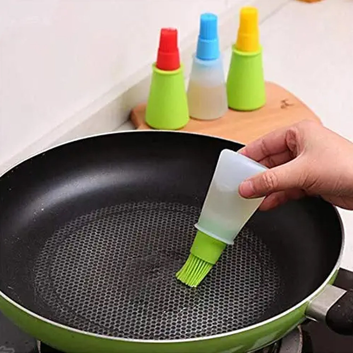 07_9cca1b49-fc10-47cf-896d-a7891e78fca8.jpg Silicone Cooking Oil Bottle With Basting Brush (Cap Not Include) - Image 1