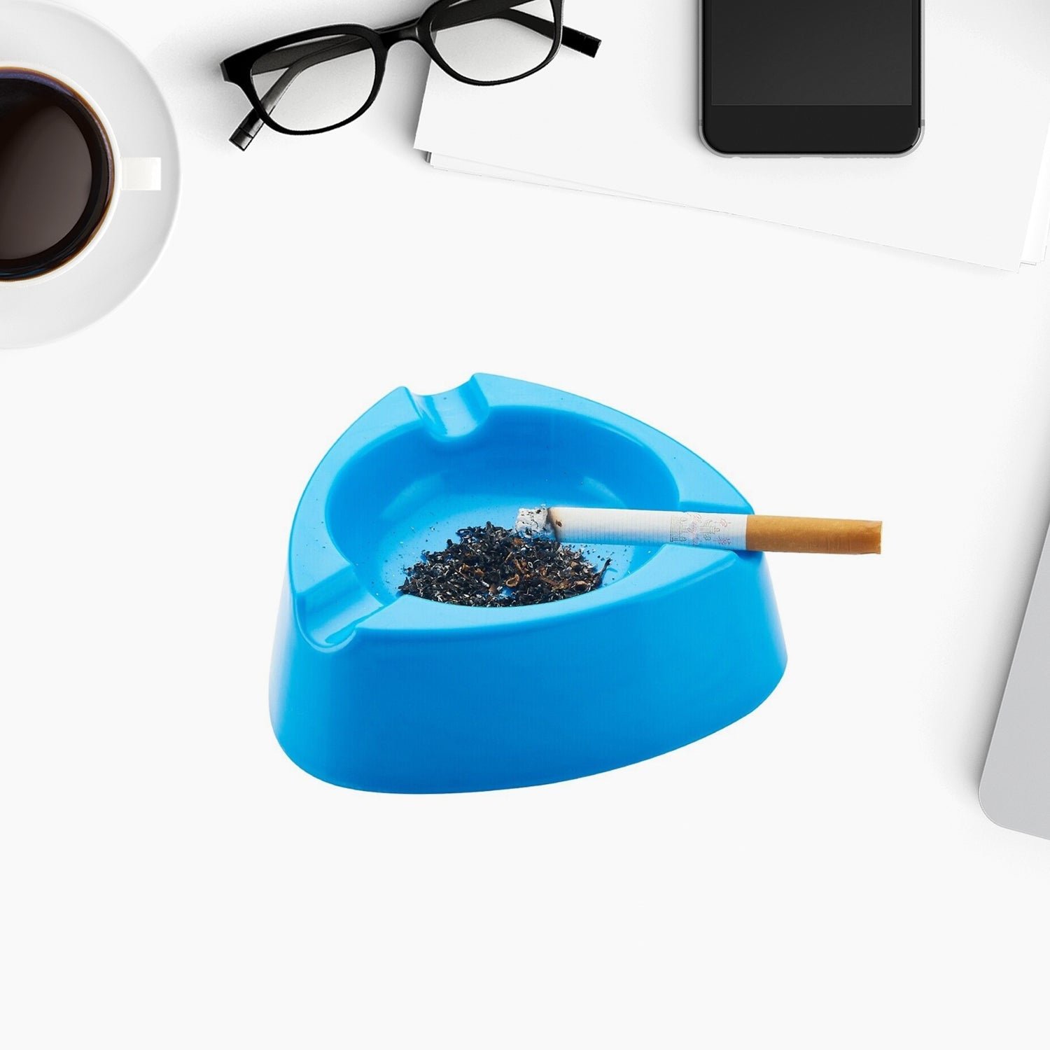 39_cb1fbd9d-e384-487b-9ad8-93640d92b526.jpg Melamine Cigarette Ashtray for Indoor & Outdoor Tabletop Decoration - Image 1