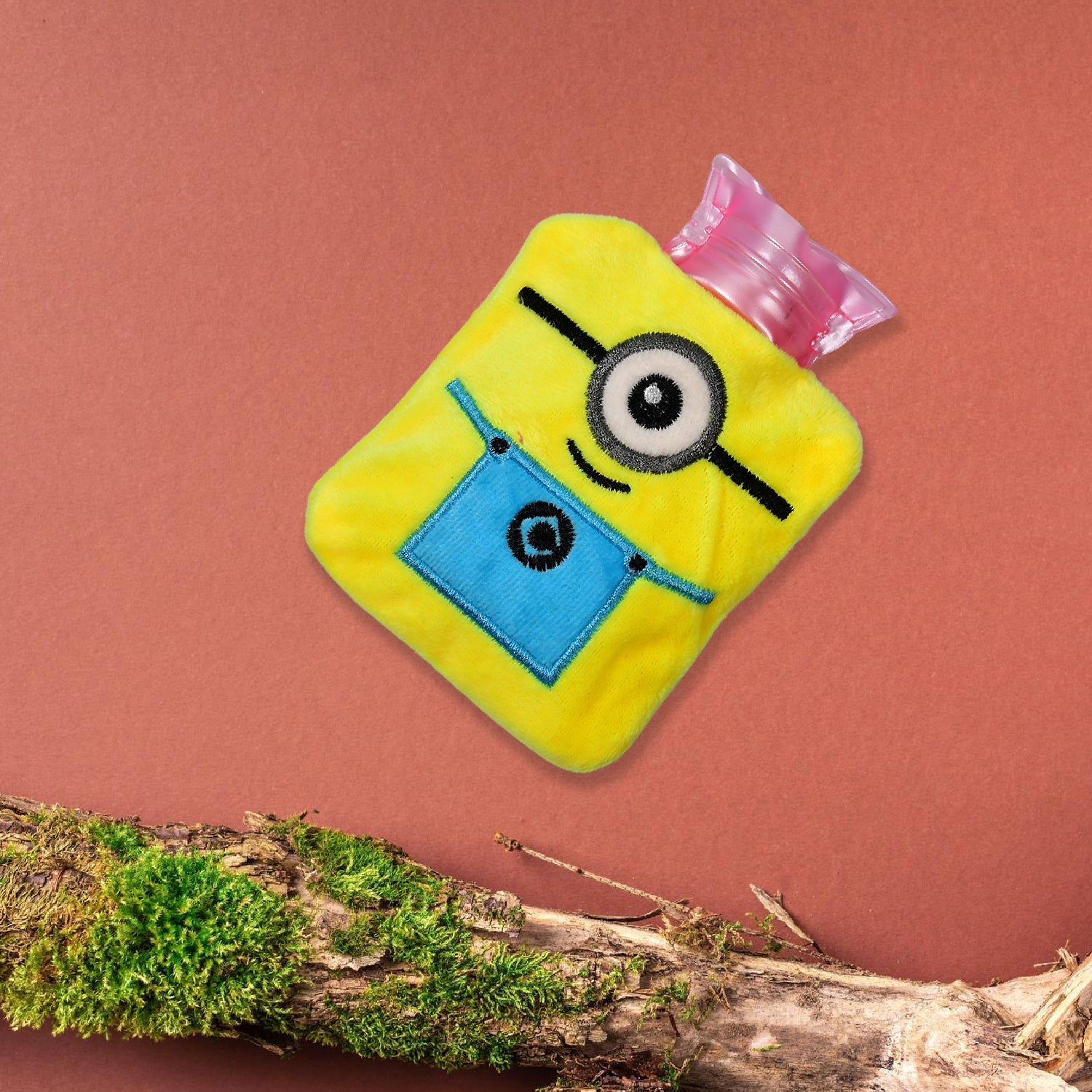 3_1fbc3dd2-6d03-4fd3-8269-64450ad83f94.jpg Minions Small Hot Water Bag – Pain Relief for Neck, Shoulder, Hands & Feet (1 Pc) - Image 1