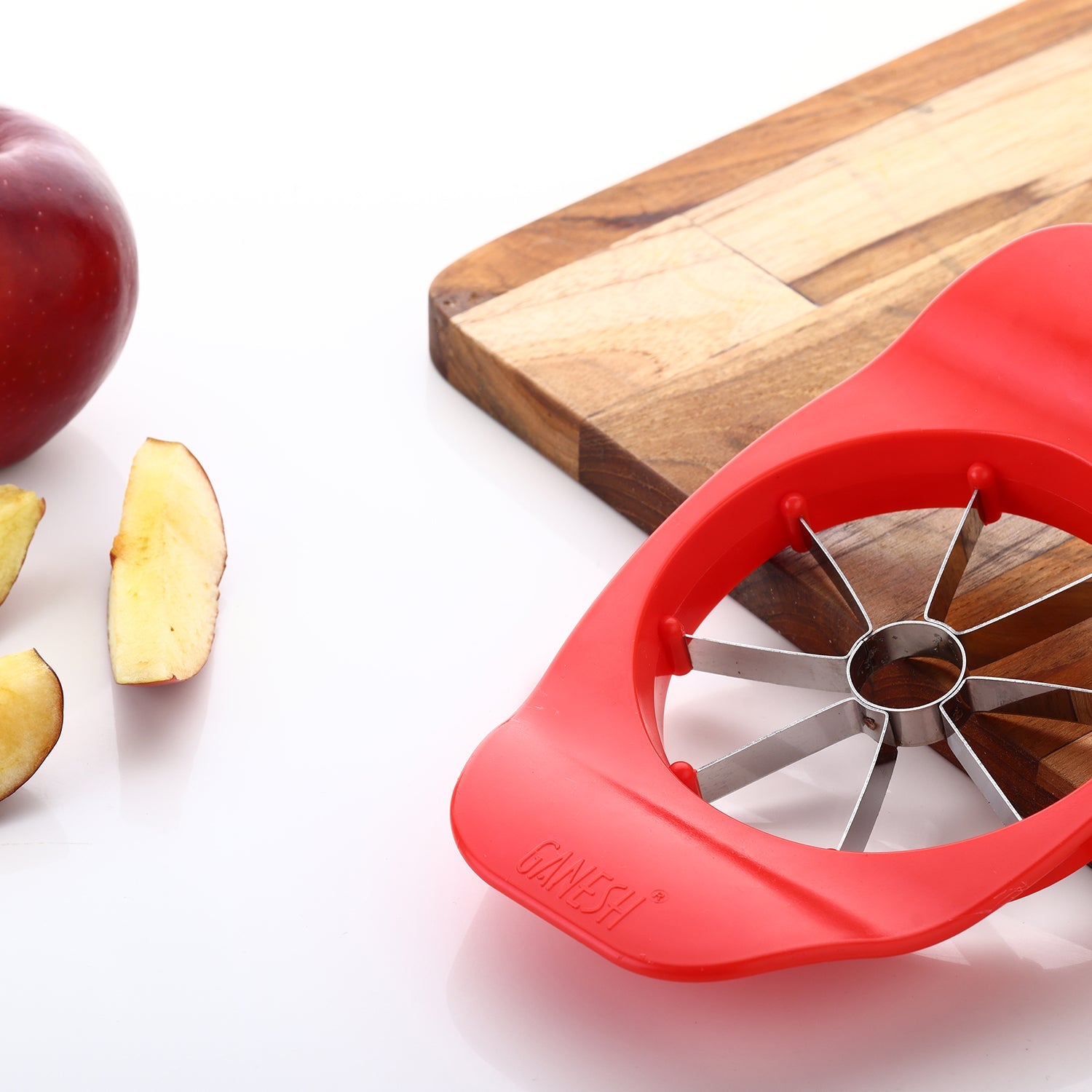 3image_8879b631-4026-4847-94a9-4ea23938b736.jpg Ganesh Plastic & Stainless Steel Apple cutter (colors may vary) - Image 1