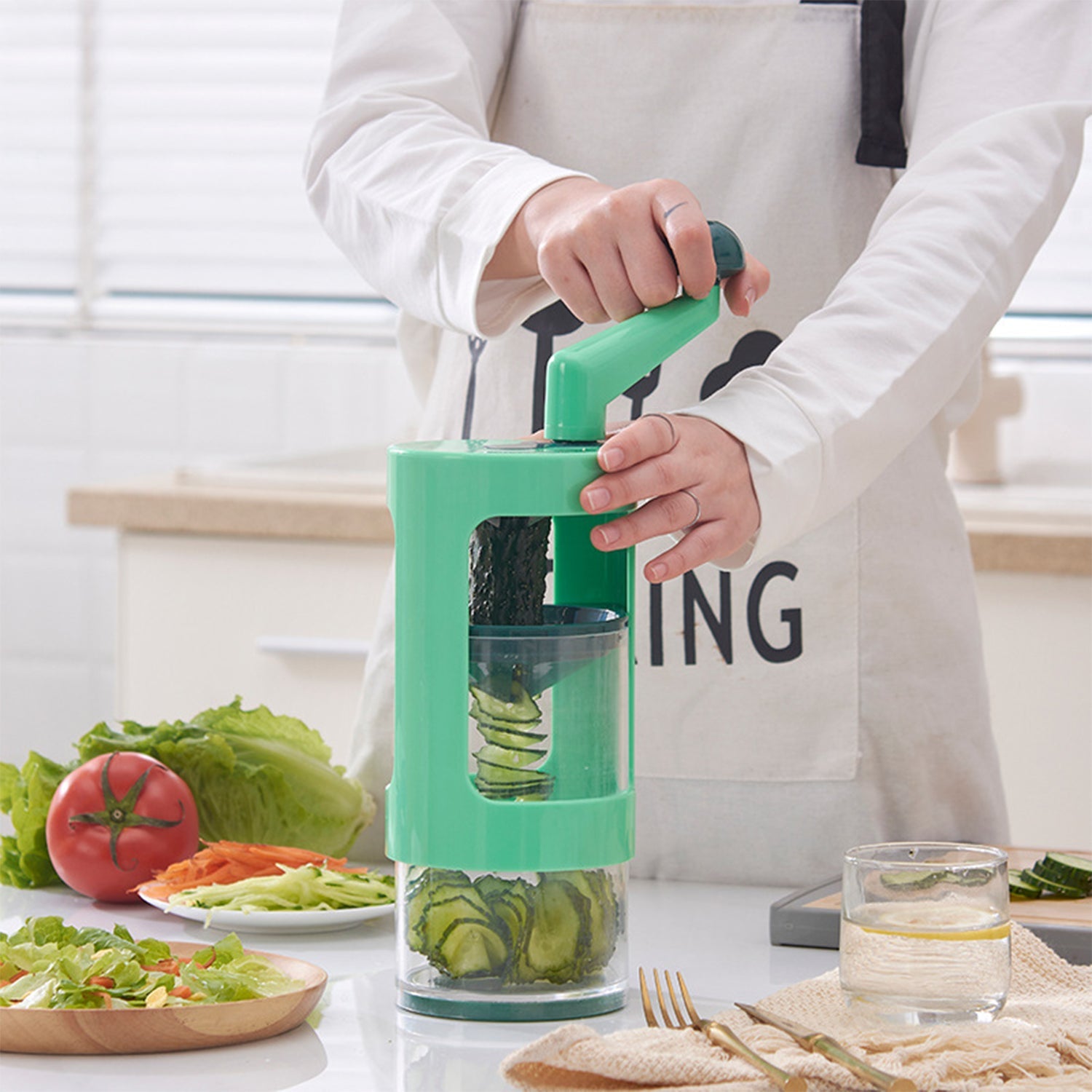 3image_f978f207-ac2e-4422-96be-e7f8522bbb9f.jpg Spiral Cutter for Vegetable Spaghetti, Spirals And Julienne - Image 1