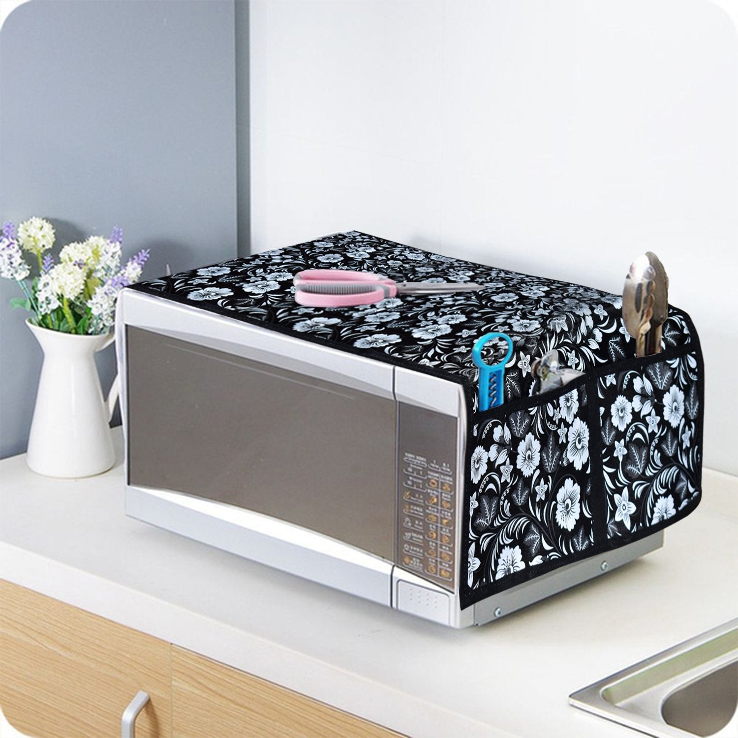 466602_b52b8e08-80a0-46f0-97dd-ee51fbb0f840.jpg Microwave/Oven Top Cover with 4 Utility Pockets (Mix Design) - Image 1