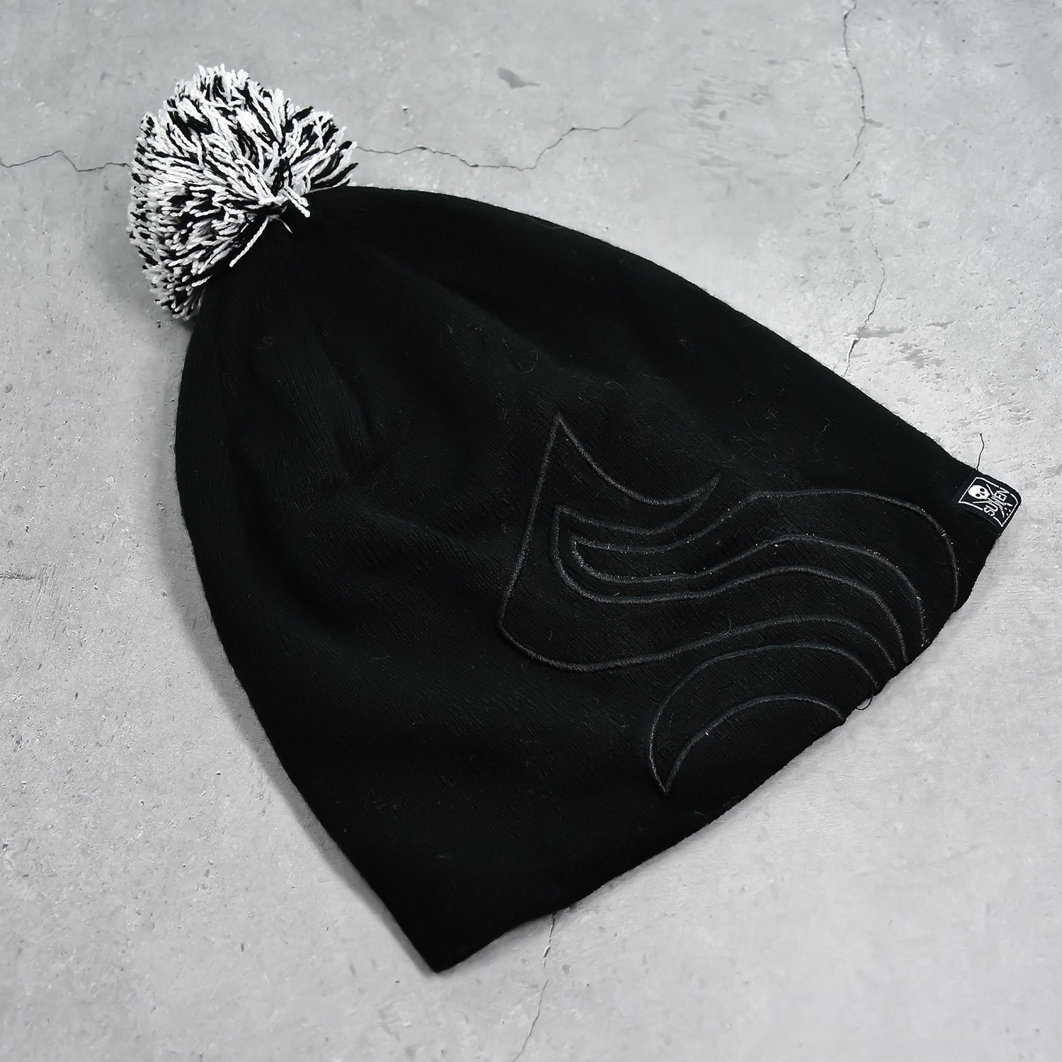 4image_32b3f3e4-8435-4b41-bf55-10d570fc44c3.jpg Men's and Women's Skull Slouchy Winter Woolen Knitted Black Inside Fur Beanie Cap. - Image 1