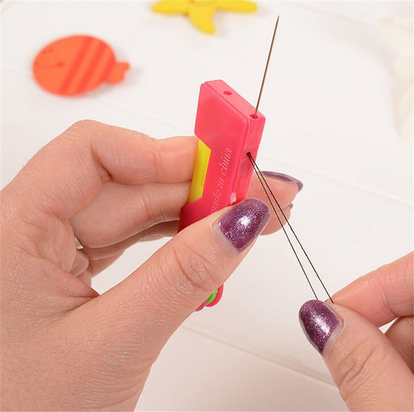 5690cdf5b4289d5ab17f279b-large.jpg Automatic Needle Threading Device (Multicolour) - Image 1