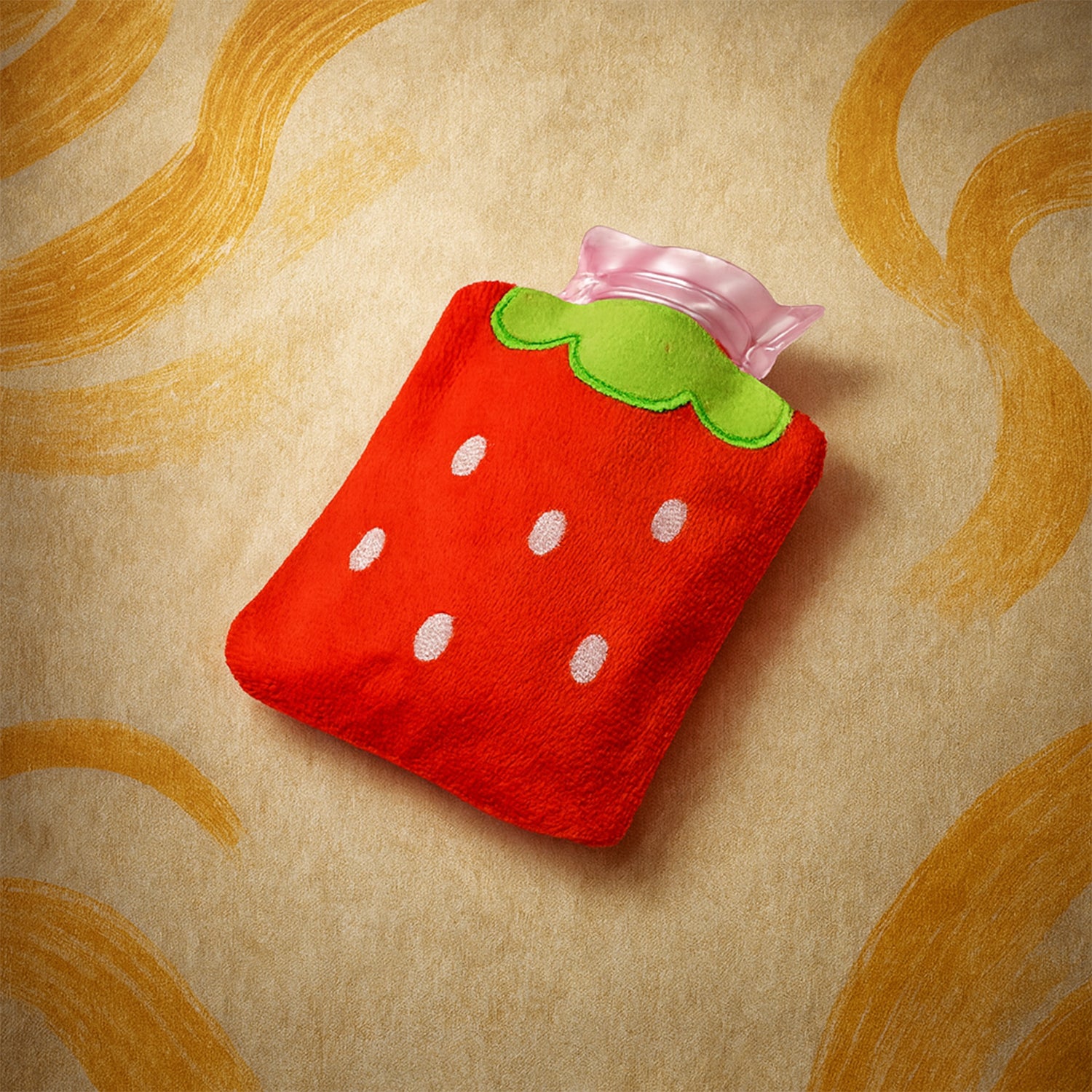 6516.jpg Strawberry design relief: mini hot water bag for neck & shoulders - Image 1