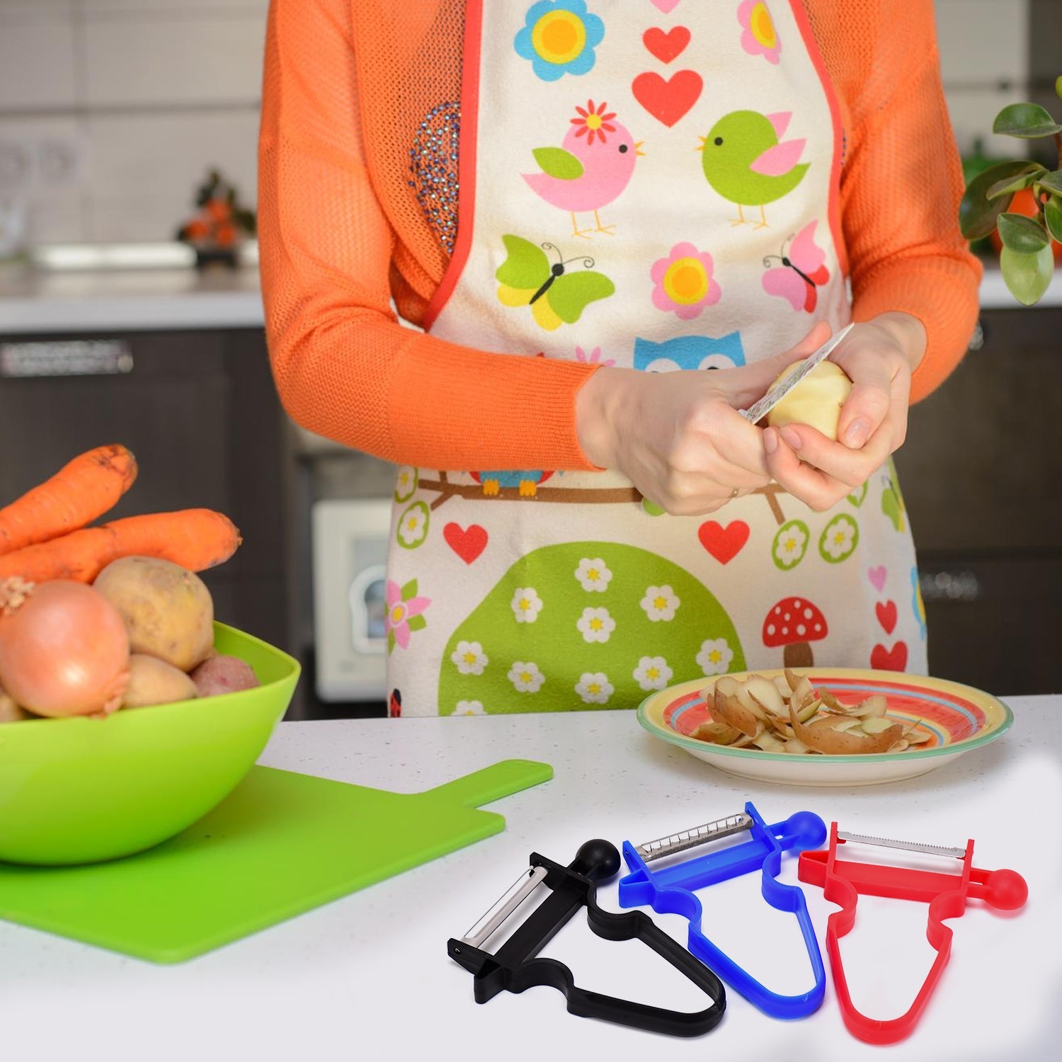 6image_e527dea2-27d3-4281-b3f9-f7cd7072ca28.jpg 3pc Durable Blade Vegetable Peelers with Ergonomic Handles - Image 1