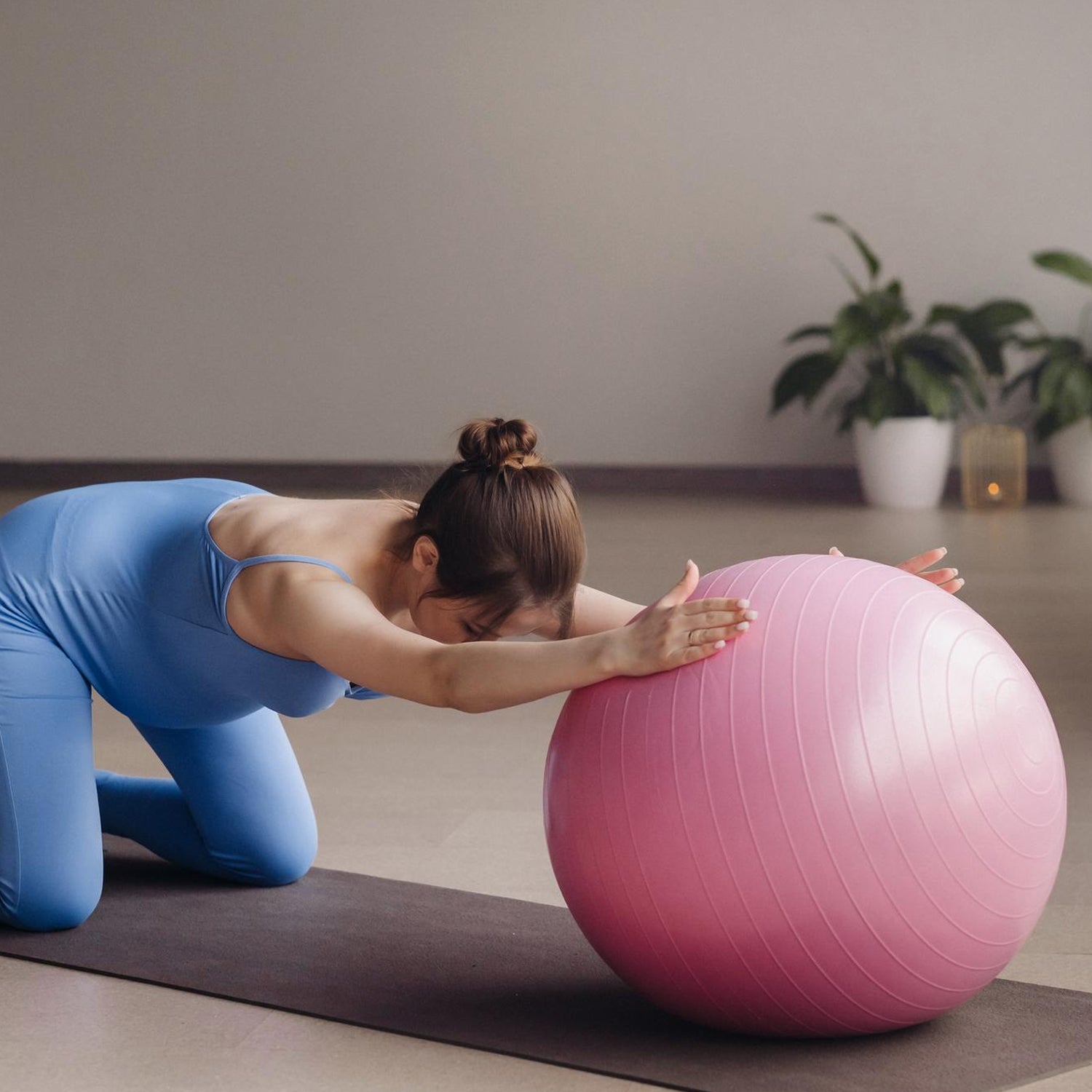 7image_f175ea2f-a80c-49c4-8655-5396b0648025.jpg Anti Burst 65 cm Exercise Ball (1 Pc / Mix Design & Color) - Image 1